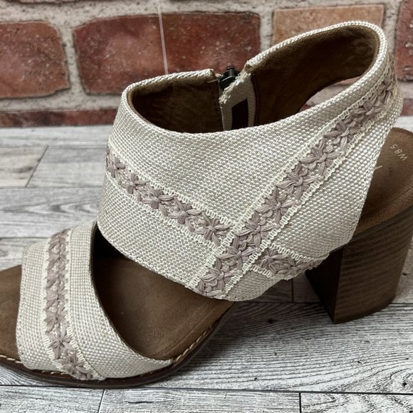 Custom Embellished Tan Canvas Heels - Picture 5 of 7